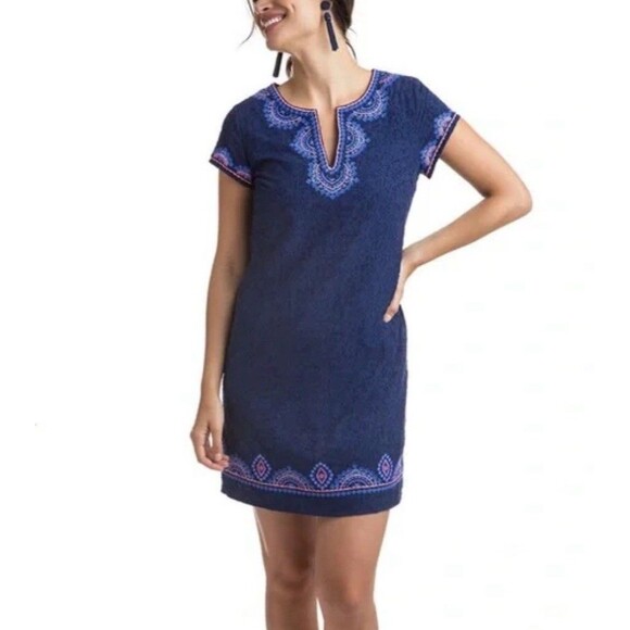 Vineyard Vines Dresses & Skirts - Vineyard Vines Navy Blue Embroidered Beaded Tunic Dress Blue Pink Sz 4 Resort